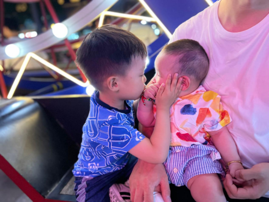 一年一件小棉袄，太暖了，她们和悦程一样温暖